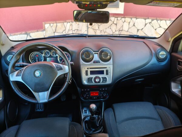 Alfa Romeo MiTo 1.3 JTDm 16V 90 CV Distinctive - immagine 7