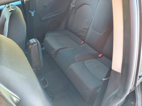 Alfa Romeo MiTo 1.3 JTDm 16V 90 CV Distinctive - immagine 9