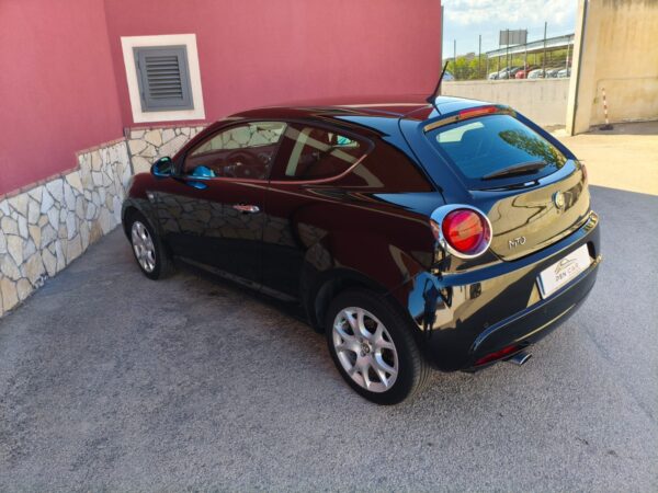 Alfa Romeo MiTo 1.3 JTDm 16V 90 CV Distinctive - immagine 6