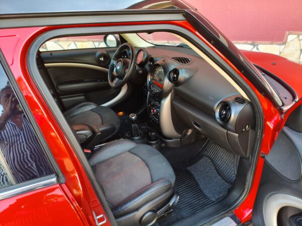 Mini Cooper D Countryman 1.6 - immagine 9