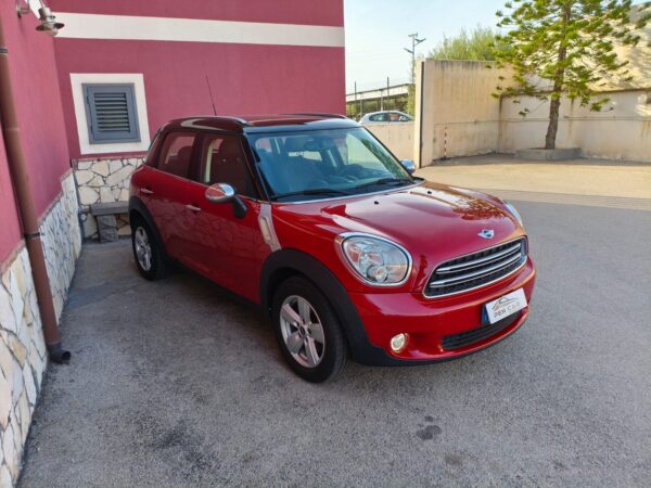 Mini Cooper D Countryman 1.6 - immagine 2