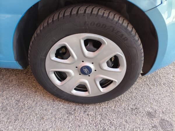 Ford Ka Ka+ 1.2 8V 69CV Business - immagine 20