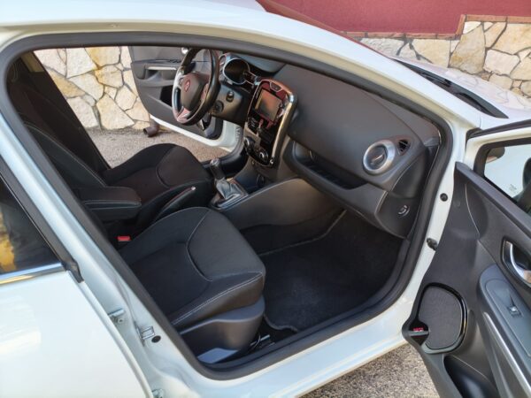 Renault Clio 1.5 dCi 8V 75CV 5 porte Costume Natio - immagine 9