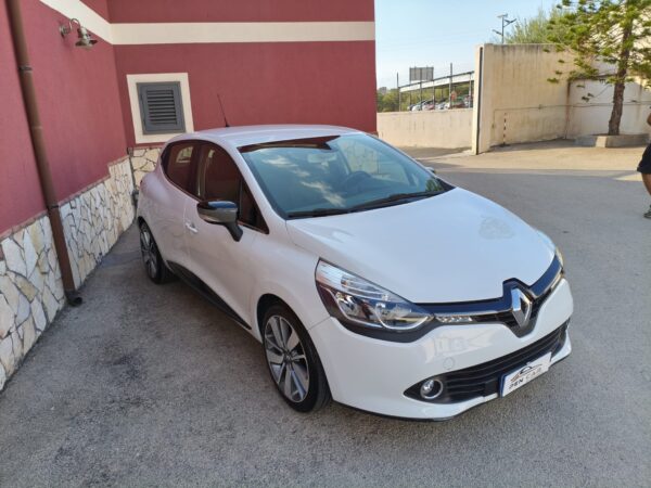 Renault Clio 1.5 dCi 8V 75CV 5 porte Costume Natio - immagine 2