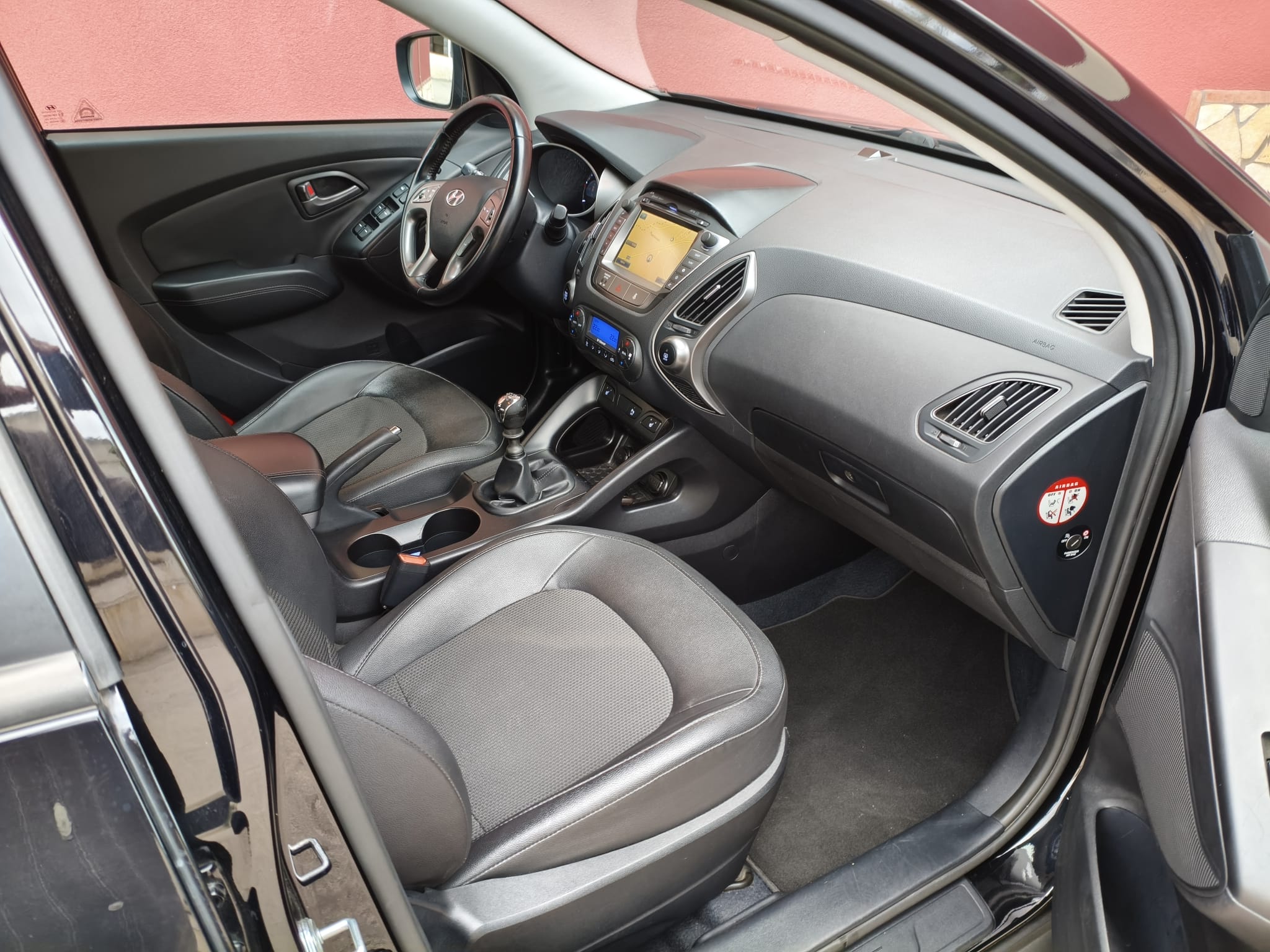 Hyundai iX35 1.7 CRDi 2WD Xpossible - immagine 9