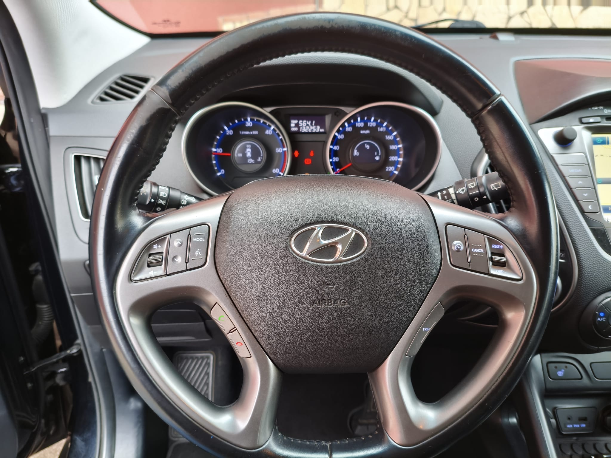 Hyundai iX35 1.7 CRDi 2WD Xpossible - immagine 13