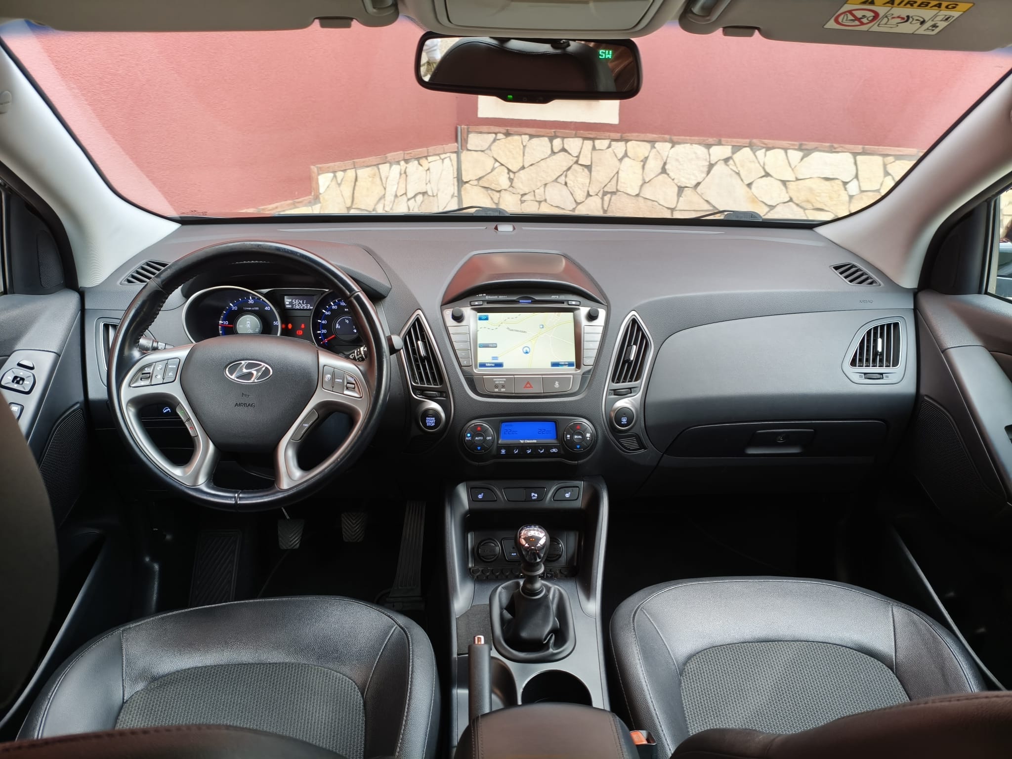 Hyundai iX35 1.7 CRDi 2WD Xpossible - immagine 8