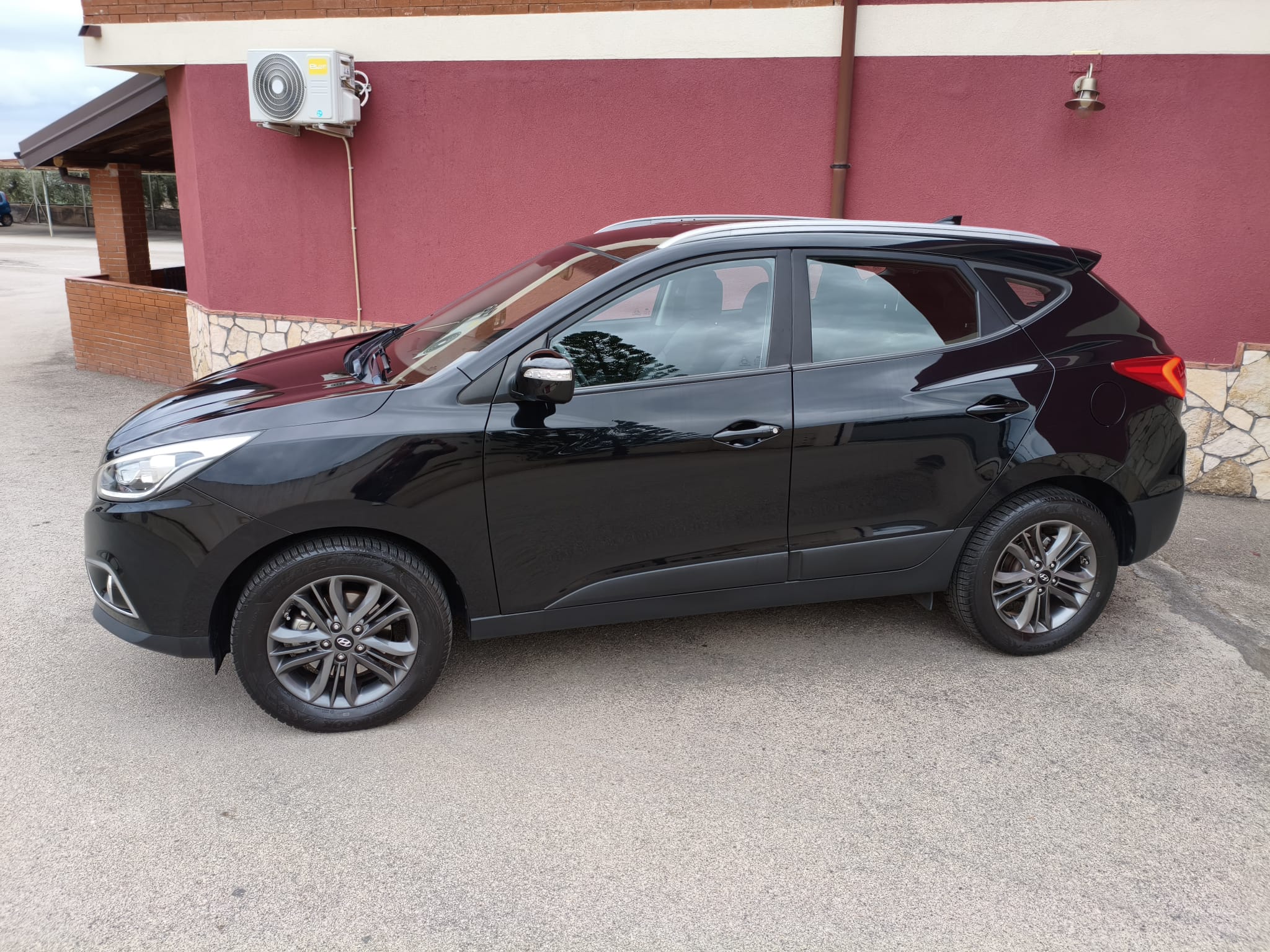 Hyundai iX35 1.7 CRDi 2WD Xpossible - immagine 7