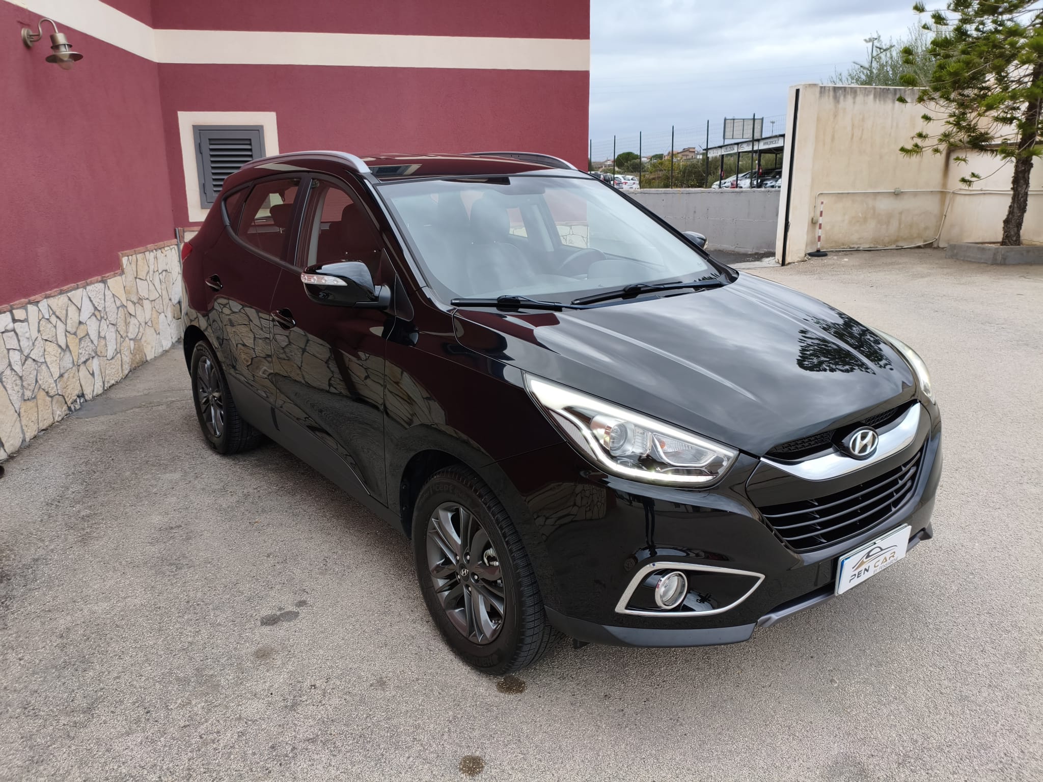 Hyundai iX35 1.7 CRDi 2WD Xpossible - immagine 3