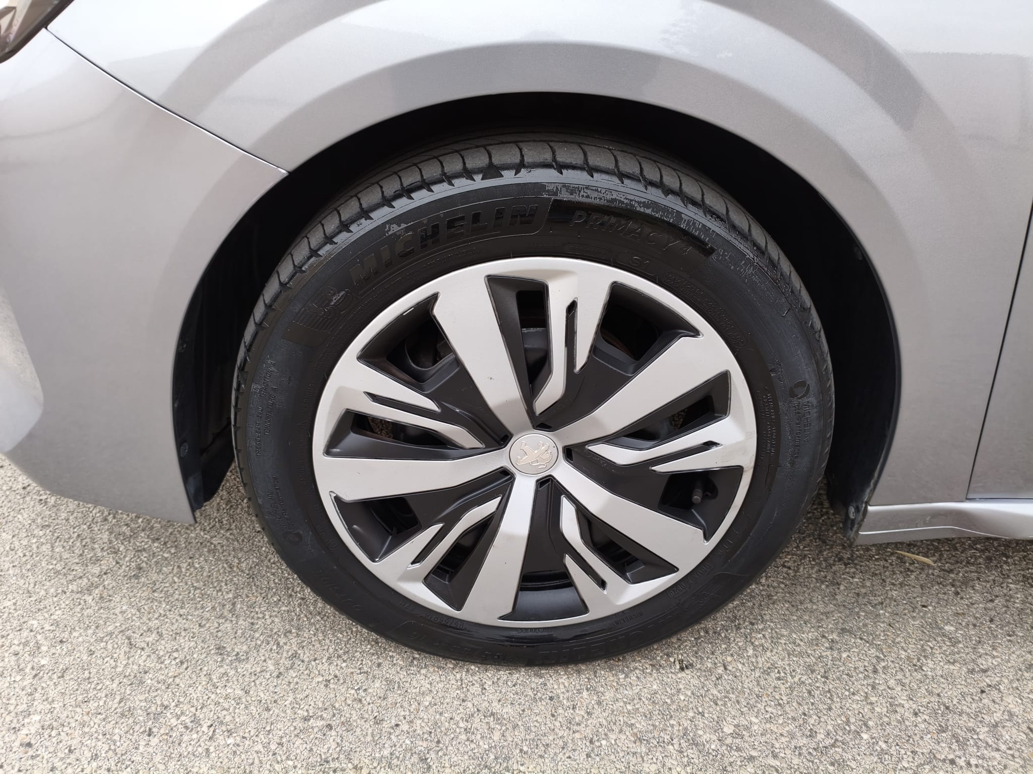 Peugeot 208 PureTech 75 Stop&Start 5 porte Active - immagine 26