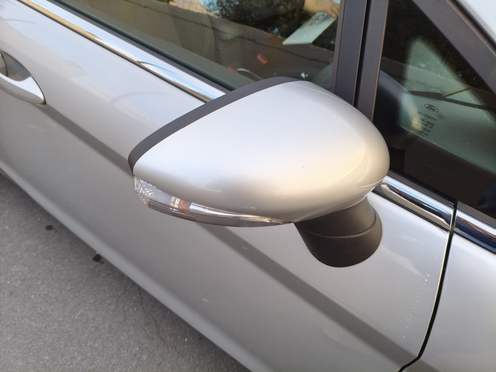 Ford Fiesta 1.5 TDCi 75CV 5 porte Titanium - immagine 16