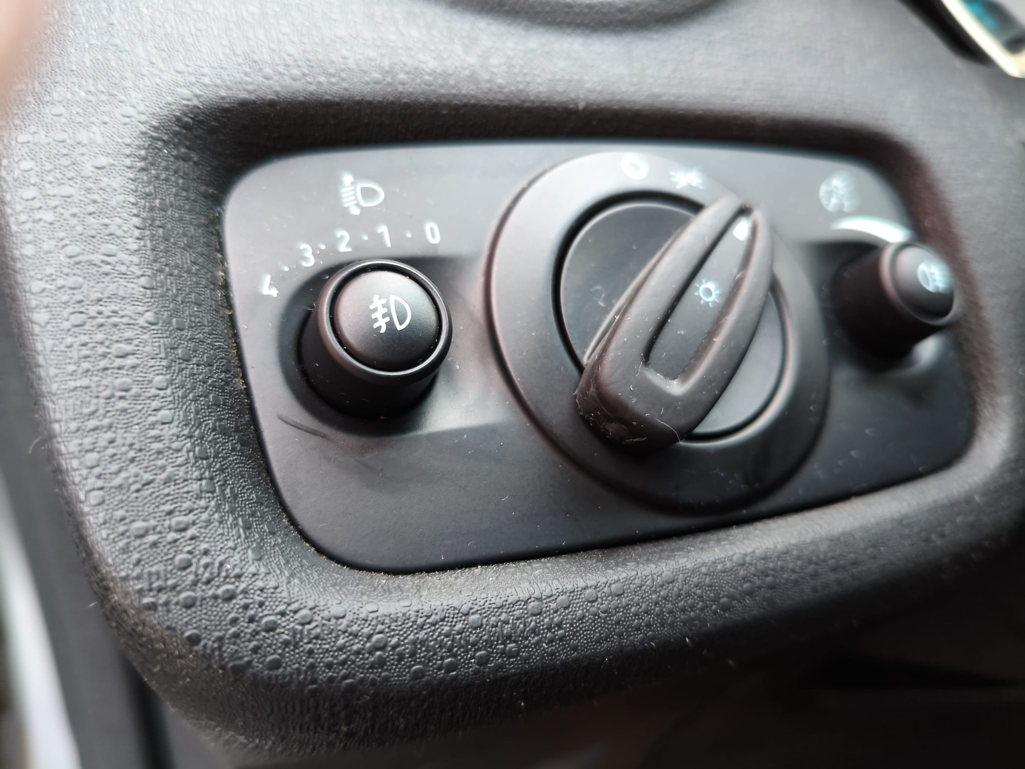 Ford Fiesta 1.5 TDCi 75CV 5 porte Titanium - immagine 19