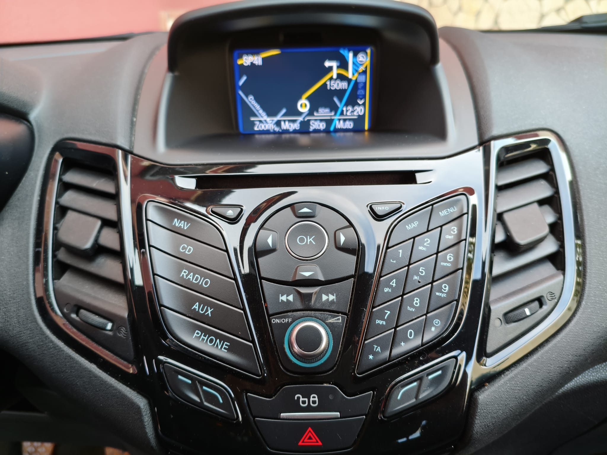 Ford Fiesta 1.5 TDCi 75CV 5 porte Titanium - immagine 18