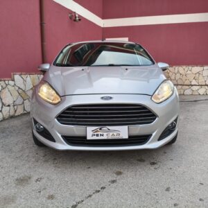 Ford Fiesta 1.5 TDCi 75CV 5 porte Titanium