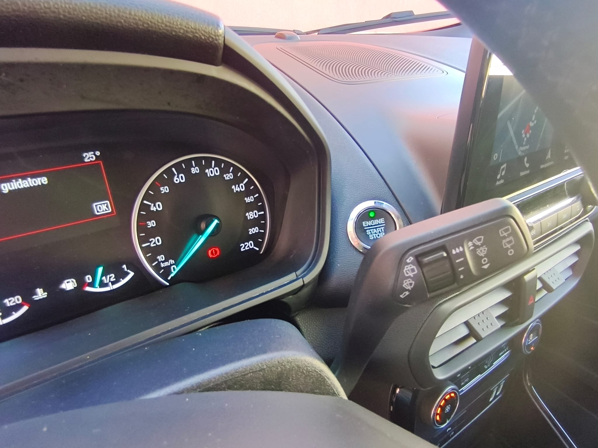 Ford EcoSport 1.0 EcoBoost 125 CV Start&Stop Titanium - immagine 16