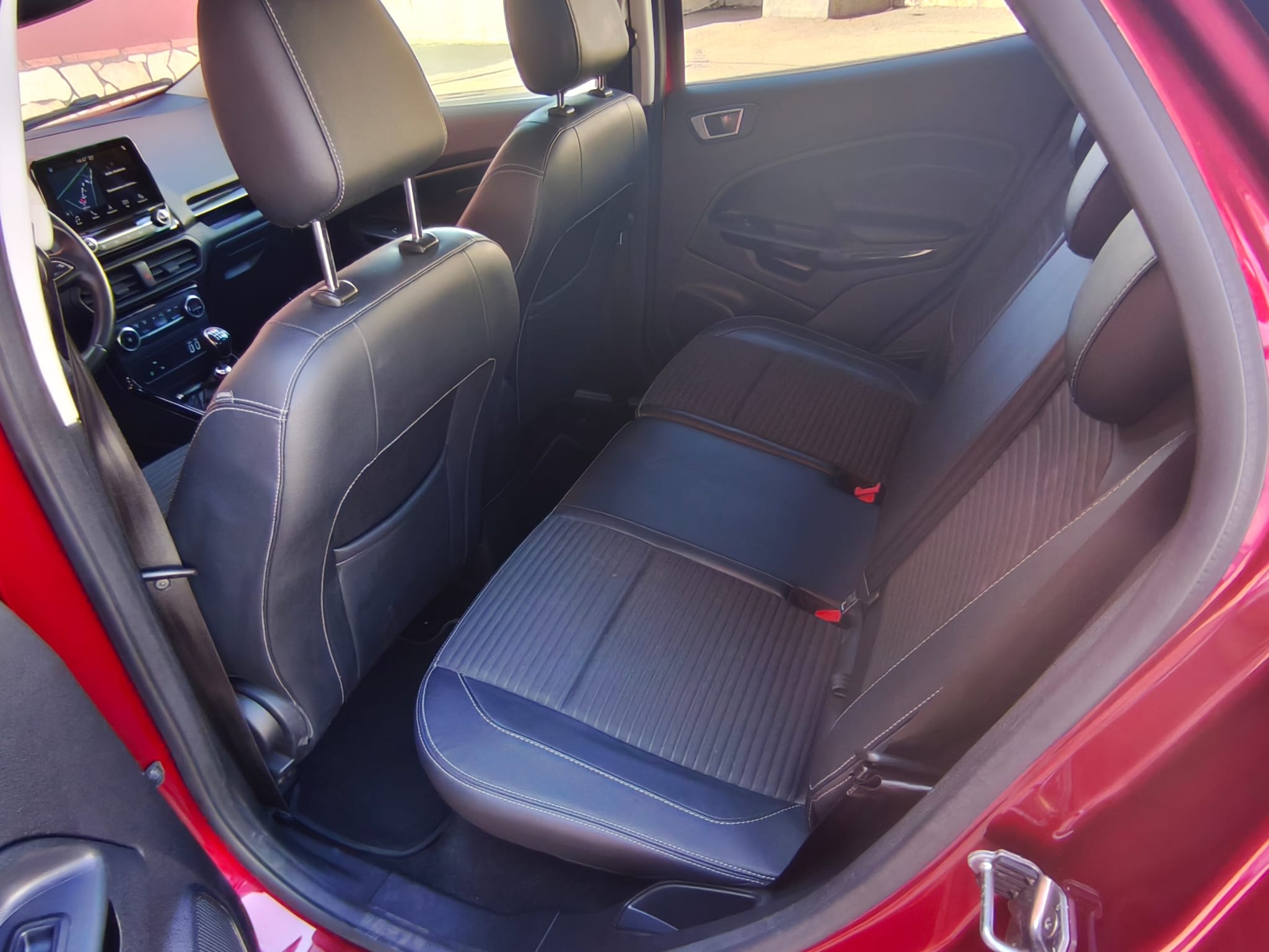 Ford EcoSport 1.0 EcoBoost 125 CV Start&Stop Titanium - immagine 9
