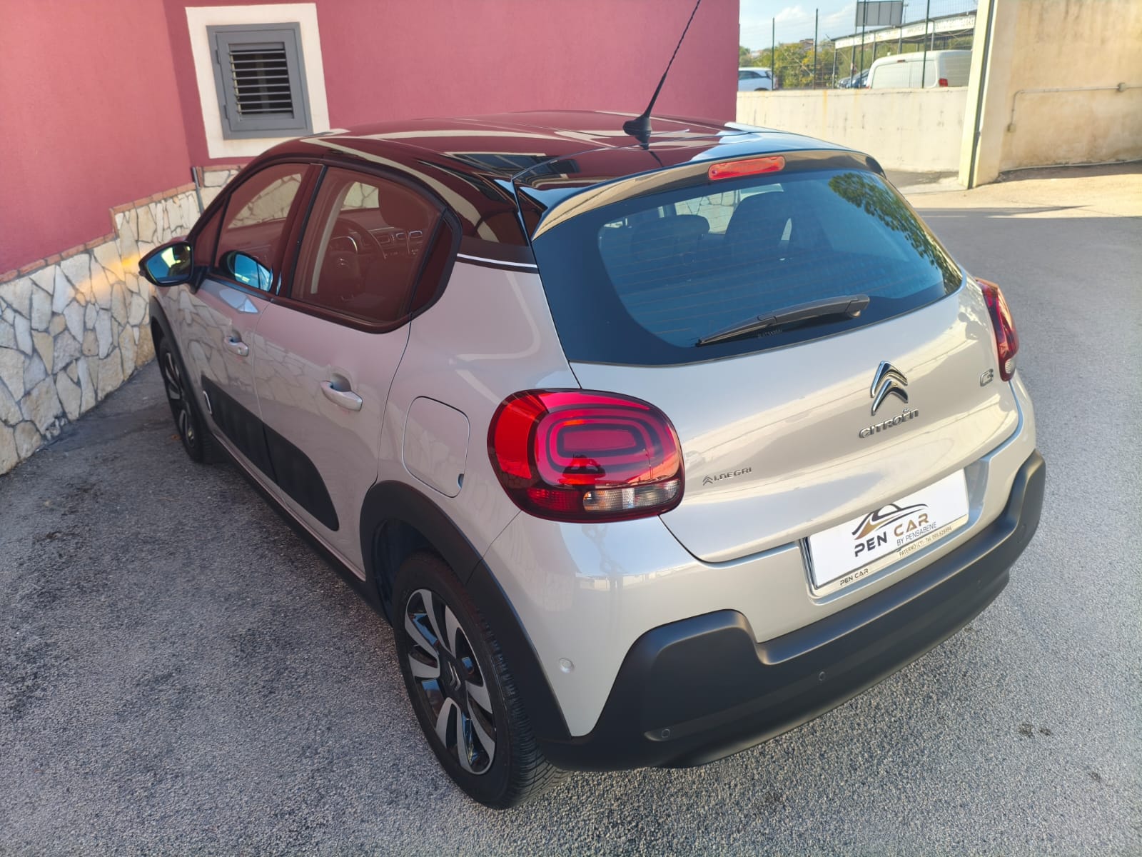 Citroen C3 PureTech 82 Feel - immagine 6