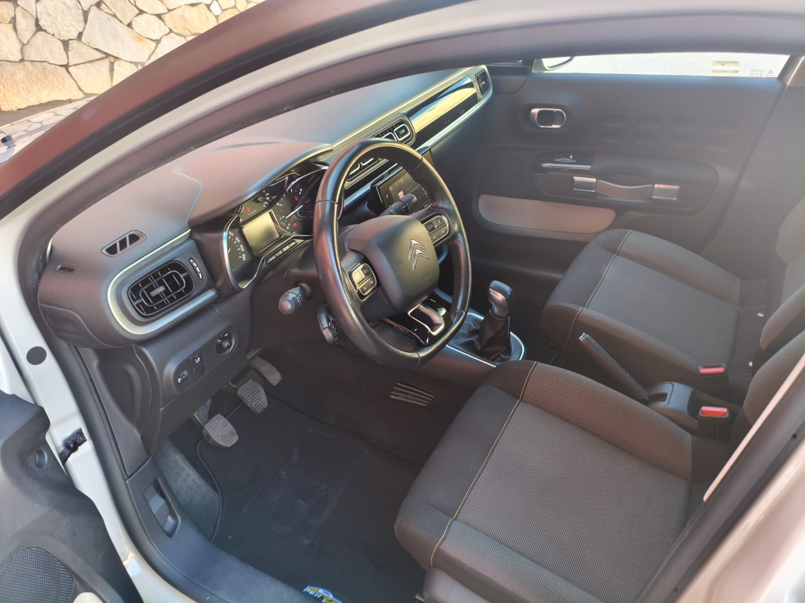 Citroen C3 PureTech 82 Feel - immagine 8