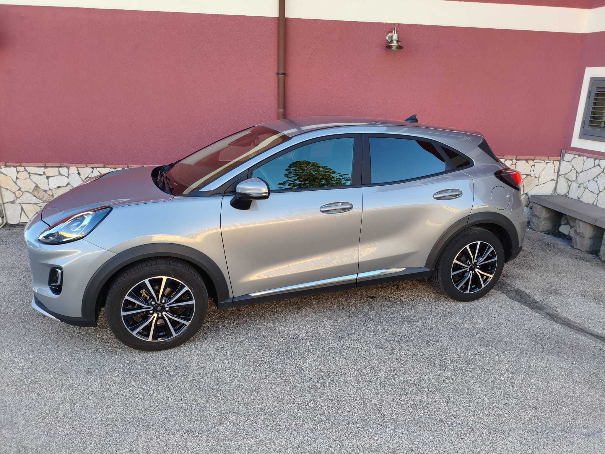 Ford Puma 1.0 EcoBoost Hybrid 125 CV S&S Titanium - immagine 7